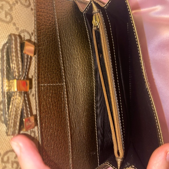 Gucci monogram trifold copper bow wallet - Picture 5 of 5